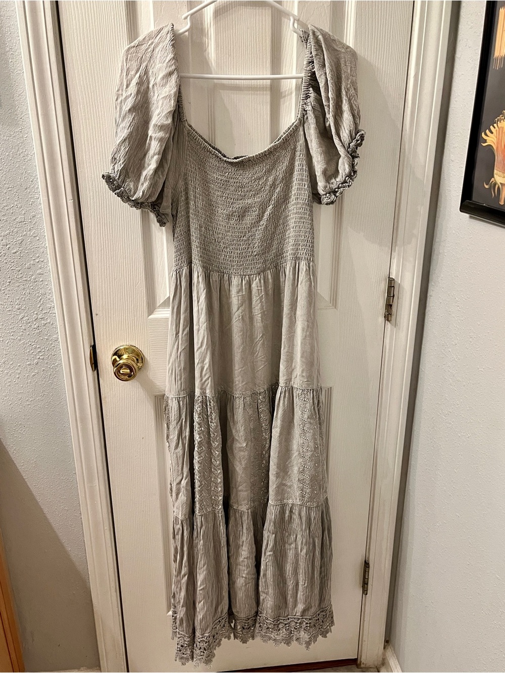 NWT Young Threads Women’s Smocked Puff-Sleeve Maxi Dress in Light Gray